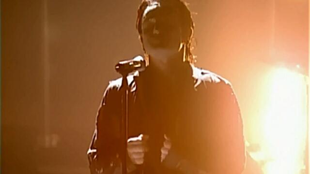U2 – "Sunday Bloody Sunday" | Elevation 2001: Live from Boston