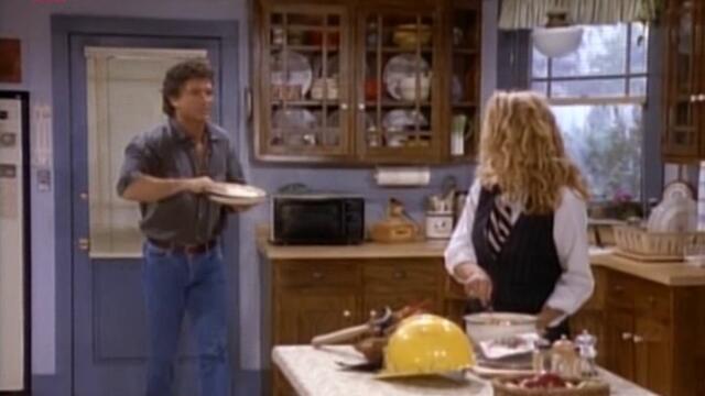 Step.by.Step.S02E02.DVBRip.XviD-bTVComedy