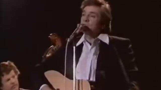 Johnny Cash - Dont Take Your Guns To Town