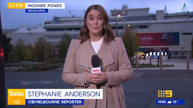 Pro-Palestine supporters storm Labor Party conference in Victoria | 9 News Australia