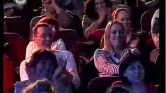 Petur_ot_moq_klas_sviri_na_kitara_v_komicite_-_Vbox7[via_torchbrowser.com].mp4