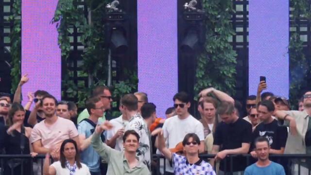 She's homeless  #housemusic #dj  #electronicmusic #techhouse #remix #house #newmusic