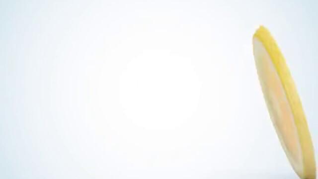 vidéo_-_jingle_-_citron_-_ombrelles_-_nova_(2011)[via_torchbrowser.com] (360p)