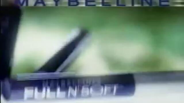 Sarah Michelle Gellar - Maybelline (Mascara Full N' Soft)