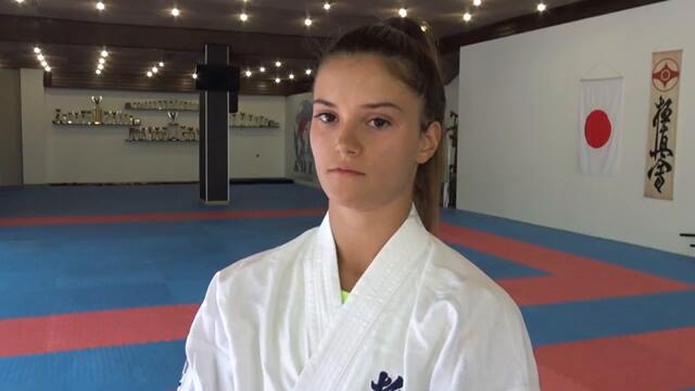 20-годишната Моника Стоянова стана световна шампионка по карате киокушин за 4 път