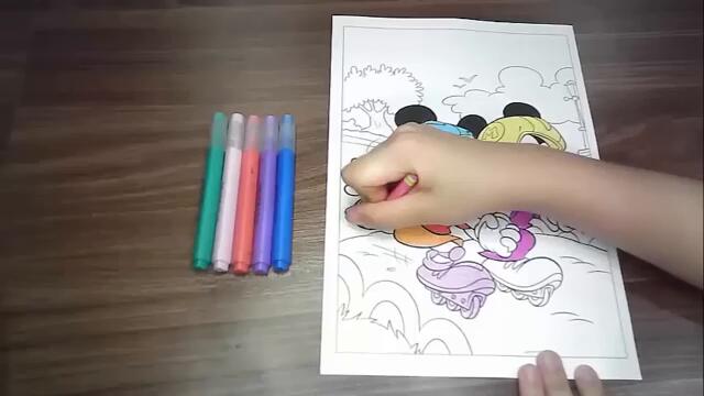 Instruções para colorir a imagem 2 patinação no gelo do Mickey Mouse parte 2