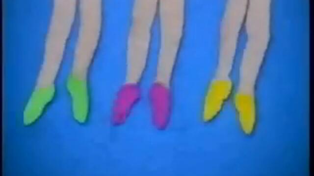 MTV Fuzzy Felt Ballet Ident. Stop frame animation