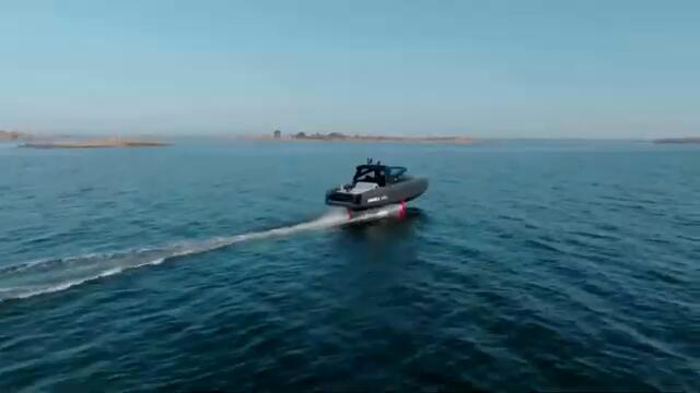 New Electric Hydrofoil Boat Makes Long Journey