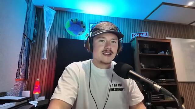 Reacting to REMIX vs ZEKKA