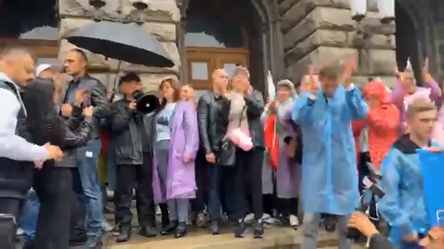 Доган се появи на протест в подкрепа на Джейхан Ибрямов