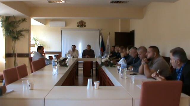 извънредно заседание на 17.10.2024 r./четвъртък/ от 10:00 ч. в заседателната зала на Общински съвет