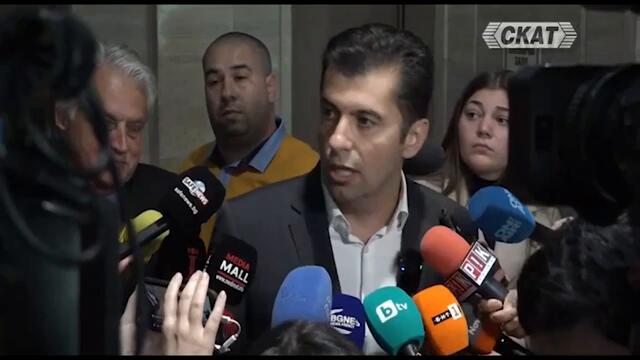 Петков - "Пеевски е купил 200 000 гласа"