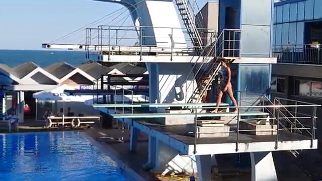 Плувен комплекс -Приморски- – Google Карти[via torchbrowser.com]