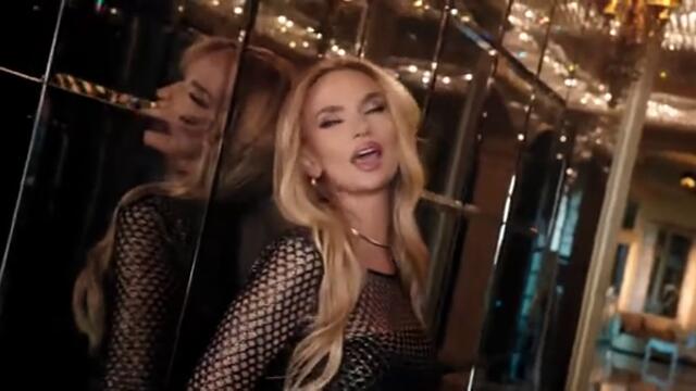 malina_x_azis_x_dj_damyan_x_sali_okka_-_diamanti_i_pari_⧸_Диаманти_и_пари_｜_official_vi (360p)