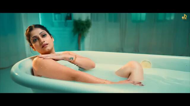 STRAWBERRY (Official Video) Kamal Digiya | Palashika Dixit | Roy | Deepshikha Raina | New Song 2025