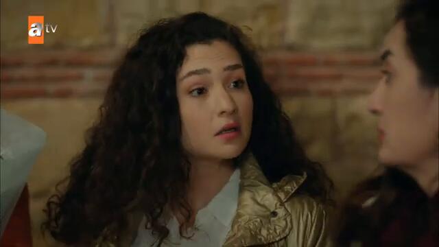 Eren Familyası evrenin en sıkıcı yemeğinde - Kardeşlerim 35. Bölüm