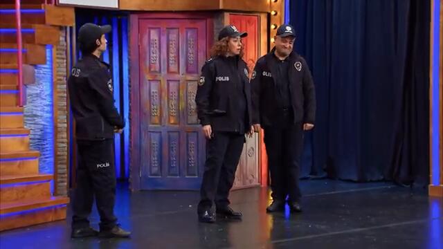 Yanlış Bilen 7 - Görgü Tanığı - 393. Bölüm (Güldür Güldür Show)