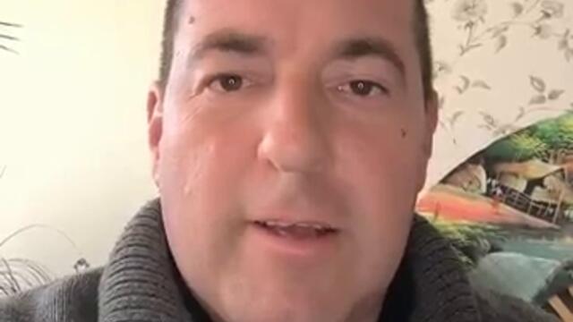 Автобус спира на спирка. #вицове #humor #смях #funny #comedy #jokes