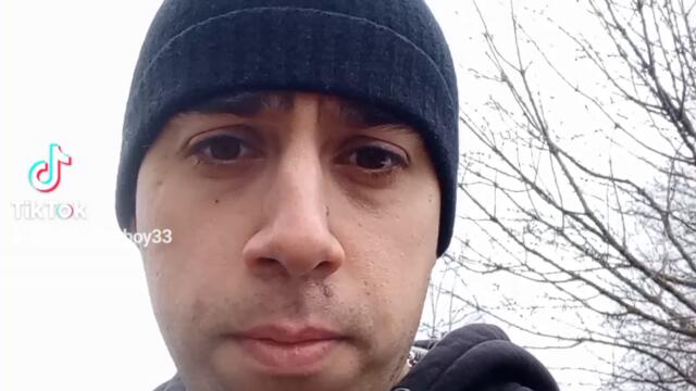 Здравейте приятели мислите ли че човек може да открие любовта до себе си или трябва да се откаже сега