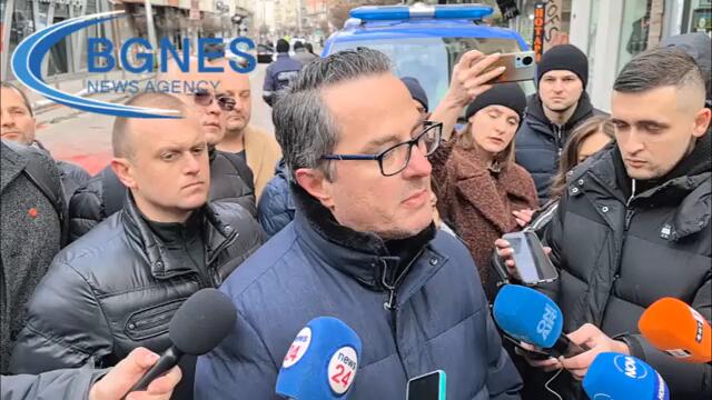 Цончо Ганев: Полицаите сами се пръскаха с боя, ние бяхме бити