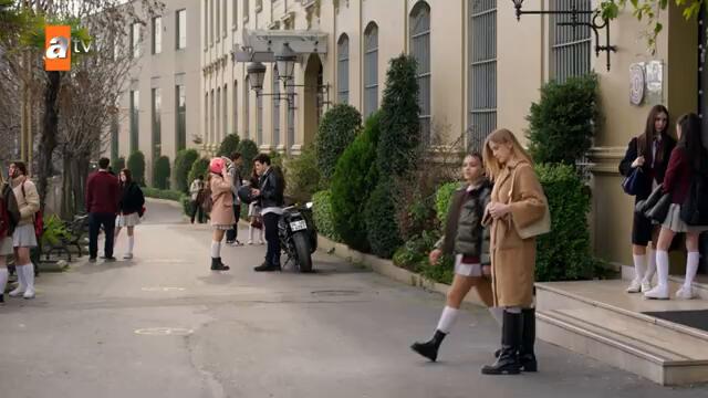 Aysel ve Yankı'nın motosiklet macerası başladı! - Kardelenler 4. Bölüm