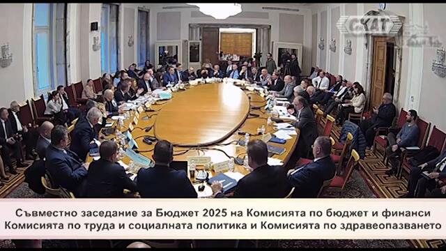 Асен Василев си изпуска нервите, провокиран от Делян Добрев