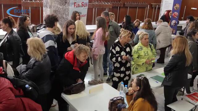 Трудова борса: Търсят се над 1100 сезонни работници по Южното Черноморие