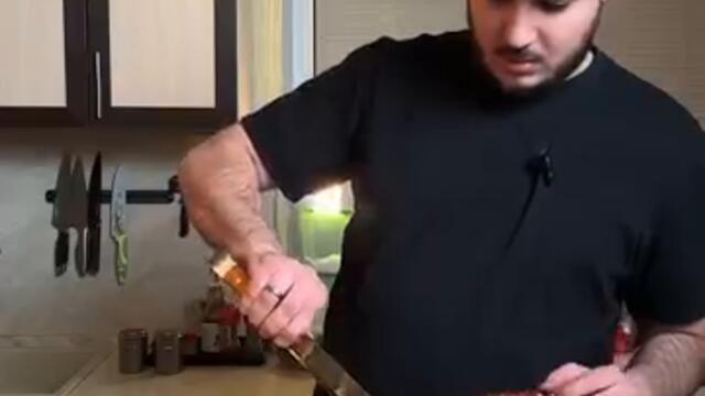 Пахан впервые пробует ребра из смокера. #смокер #рецепт #bbqmeat #bbq