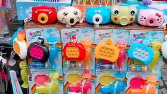 pop it karakter mickey mouse dan bebek kuning imut