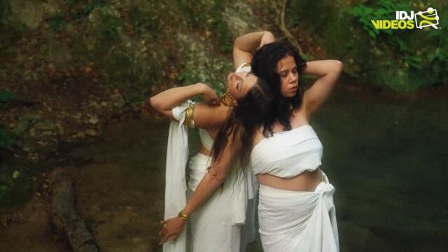 AMNA - DUM DUM (OFFICIAL VIDEO)