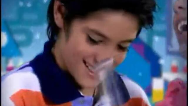 ICE CREAM MAKER