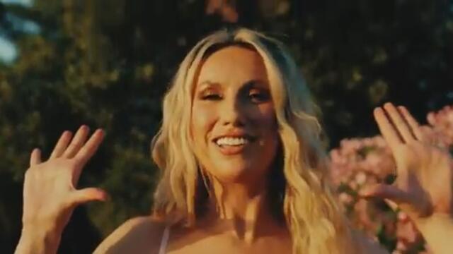 DJ MATEO & RADA MANOJLOVIC - BALKANAC (OFFICIAL VIDEO)