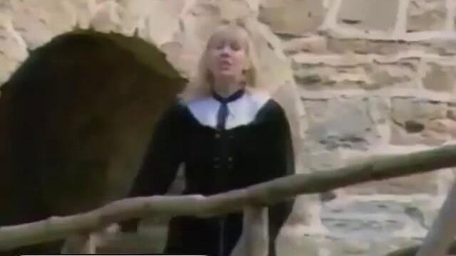 Петя Буюклиева (1989) - Мечти от хартия