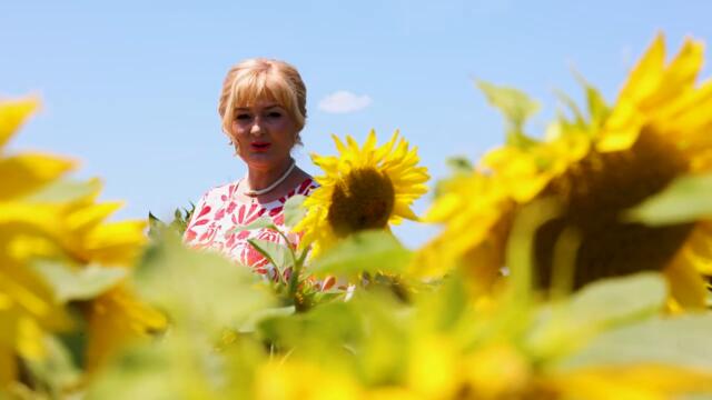 Višnja Škudar - Voljeti se nismo smjeli (Official video)