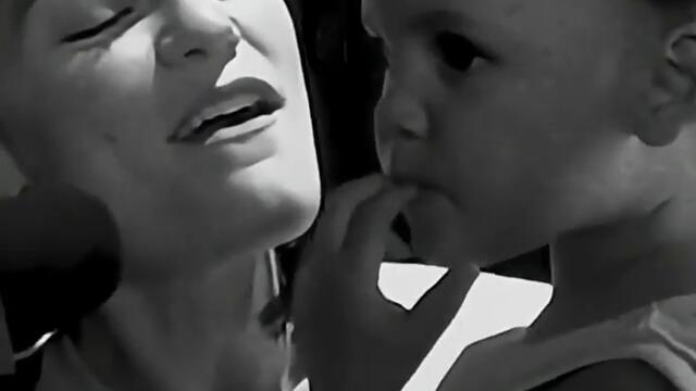 living my best life with sky acoustic • june 27th � #jessiej #acoustic #livingmybestlife 720p