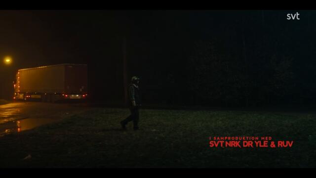 Майка, син и шофьор на камион