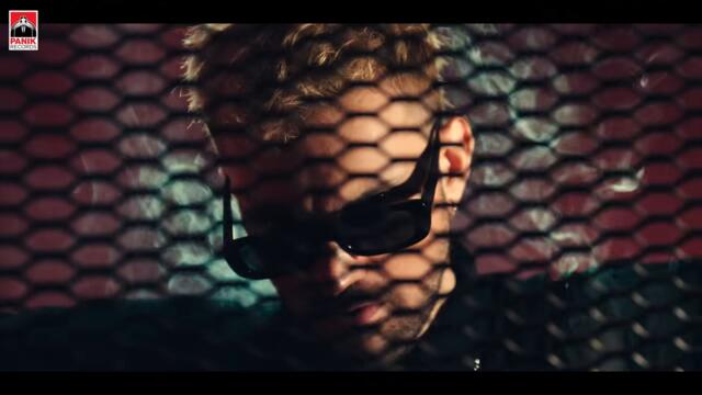 Νικόλας Ραπτάκης - Τάκα Τάκα - Official Music Video