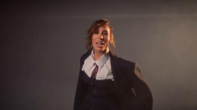 Φαίη Θεοχάρη - Αυτή Σου Αξίζει - Official Music Video