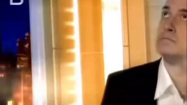 Слави Трифонов в асансьора