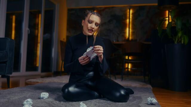 SLAVICA ANGELOVA – 101 RANA (Official Video)