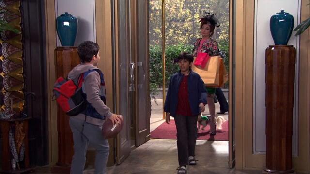 Джеси - Кой е виновникът (История с неочаквано залепващ край) (Сезон 1 Епизод 16) (БГ Аудио)