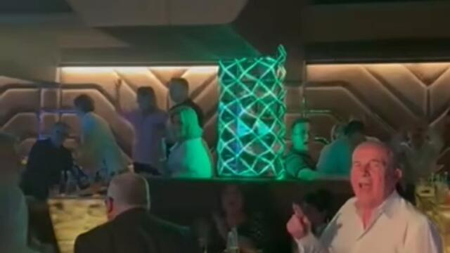 Малко от атмосферата в Piano Bar Selecto Велико Търново