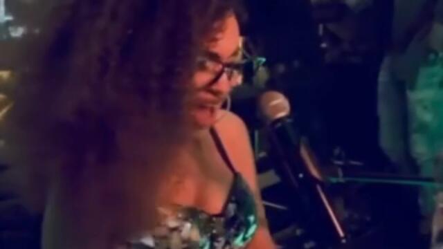 Lady B на живо в No Mercy Classic Bar Търговище