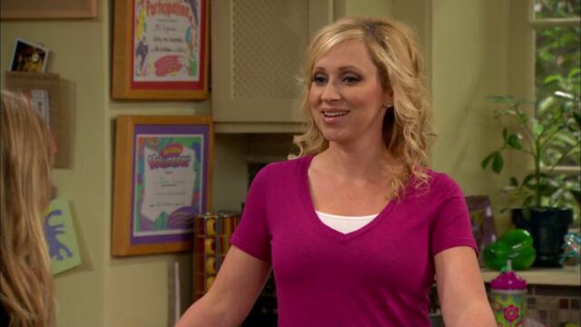 Късмет Чарли - Новите обувки на мама (Сезон 2 Епизод 14) (БГ Аудио)