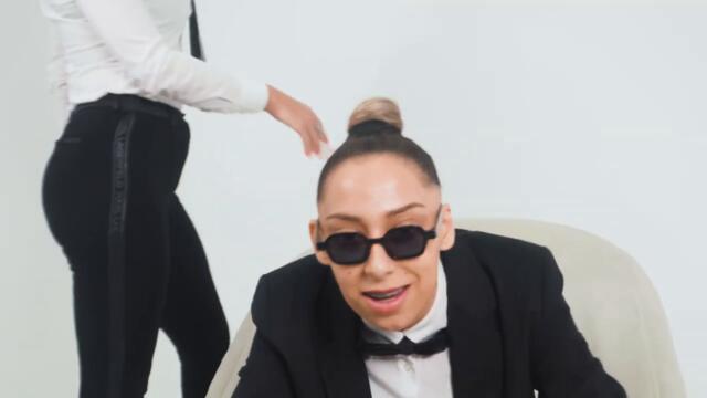 Suzana Gavazova x VIKI EF - MASHUP