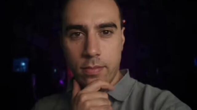 Кой съм аз ли аз съм Bobi_Playboy момчето на 33 което иска да сбъдне своята голяма мечта във живота