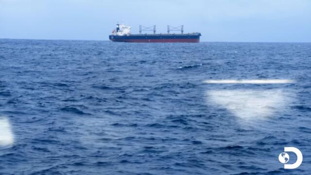 Freighter Rips Through Gear _ Deadliest Catch